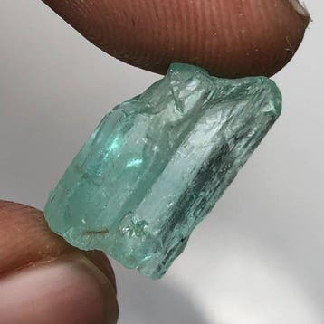 Smaragd Ruwe topkwaliteit, 10,30 ct smaragd kristal rauw -