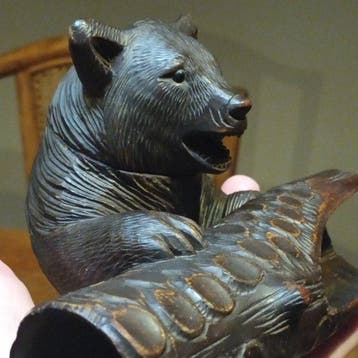 sculptuur, Antique Black Forest Bear - 10 cm - Hout, Antiek en Kunst