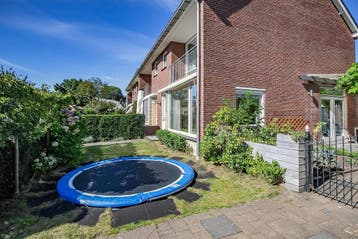 Te huur: Huis Claudiagaarde in Bussum, Noord-Holland, Bussum