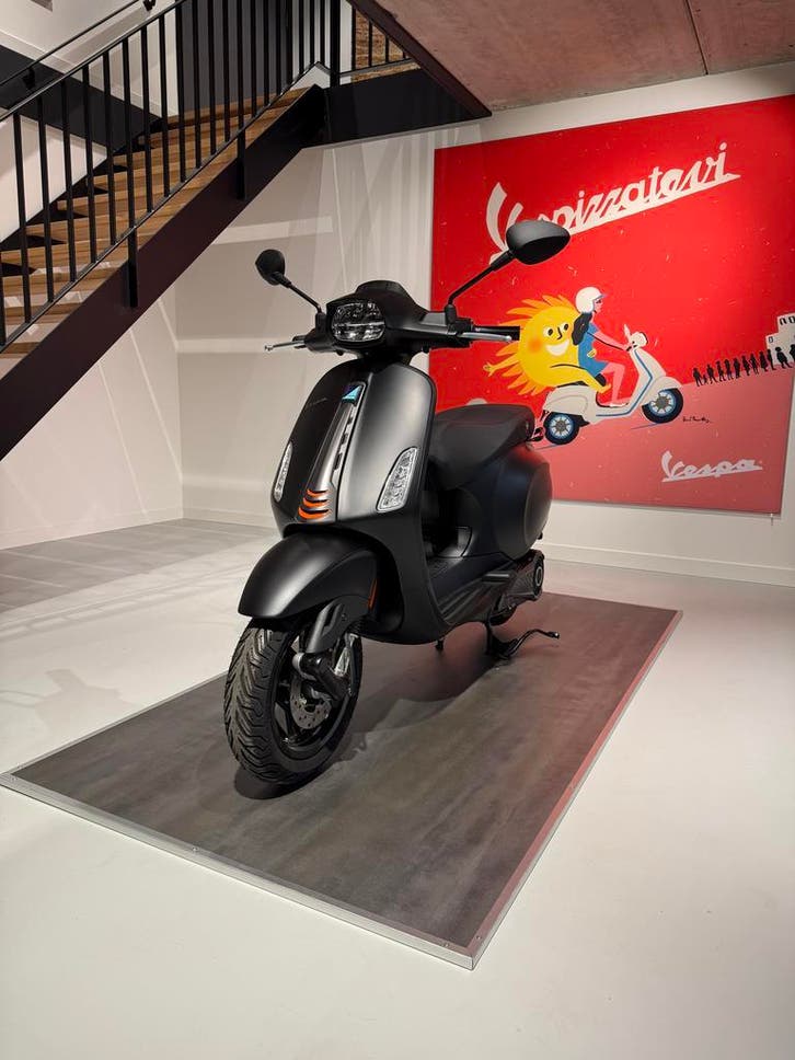 Vespa Primavera/Sprint Elettrica (€500 voordeel), Fietsen en Brommers, Scooters | Vespa, Maximaal 45 km/u, Elektrisch, Nieuw, Ophalen of Verzenden