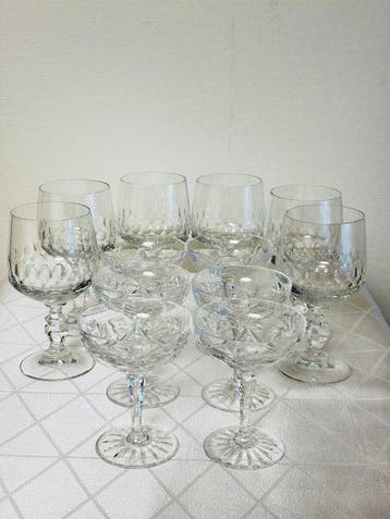 12 x *Nachtmann*- (6x Weingläser, 6x Likörgläser) -