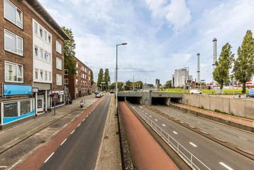 Winkelruimte te huur Rotterdam Pleinweg 240A, Huur, Winkelruimte