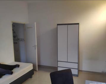 Te huur: Kamer Resedastraat in Enschede, Huizen en Kamers