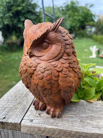 Decoratief ornament - Europa - Gietijzeren uil beeld