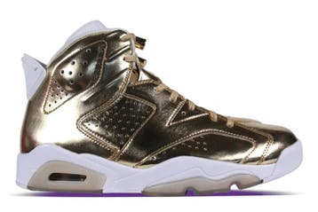 Nike Air Jordan 6 Retro Pinnacle Metallic Gold • 42.5, Kleding | Heren, Schoenen, Ophalen of Verzenden, Nieuw, Nike, Sneakers of Gympen