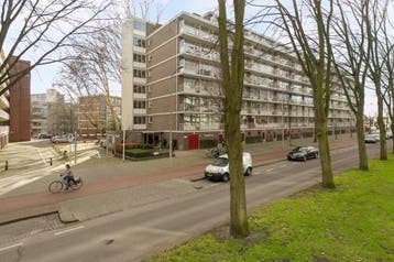 Te Huur 4 Kamer Appartement Volendamlaan In Den Haag, Huizen en Kamers, Huizen te huur, Den Haag, Den Haag, Direct bij eigenaar