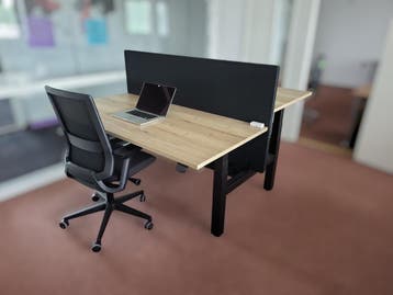 Nieuw- en tweedehands kantoormeubilair!, Vergader- of Presentatieruimte, Ophalen of Verzenden, Nieuw in verpakking, Bureau