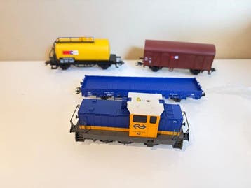 Märklin H0 - Uit 29023 - Diesellocomotief (4) - Nederlandse, Nieuw