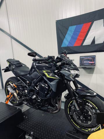 KAWASAKI Z900 tuning/Ontgrenzen 35KW &amp; 70KW!