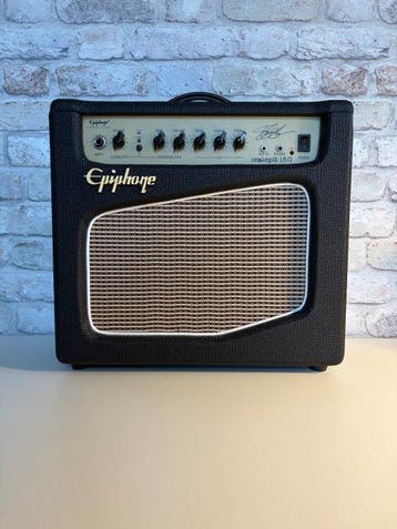 Epiphone - Aantal items: 2 - Gitaar eindversterker - China -, Nieuw