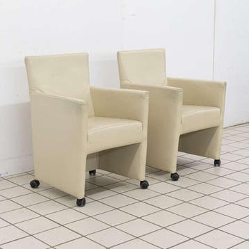 Paar Crèmeleren Bert Plantagie Stoelen op Zwenkwielen, Huis en Inrichting, Stoelen, Ophalen of Verzenden, Nieuw