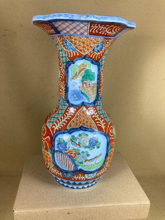 Petrus Regout - Vaas - Porselein - Vaas in Imari stijl, Antiek en Kunst, Antiek | Glas en Kristal