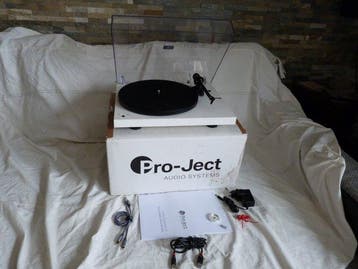 Pro Ject - Debut RecordMaster riemaandrijving Platenspeler, Nieuw