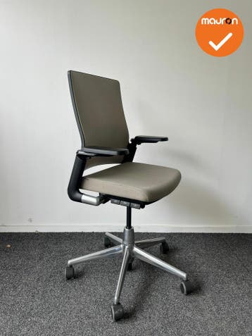 Ahrend 2020 Verta bureaustoel - refurbished - Beige stofferi, Werkplek, Ophalen of Verzenden, Gebruikt, Stoel