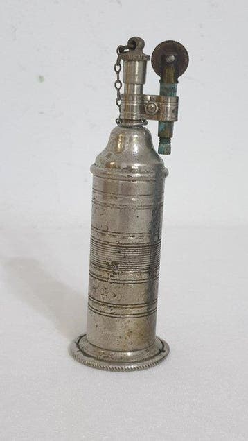 Trench Art Cylindrical Shell Lighter – World War I (ca., Nieuw