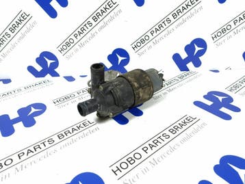 Circulatiepomp A 001 835 1364 o.a: Sprinter w901 - w904, Ophalen of Verzenden, Gebruikt, Mercedes-Benz