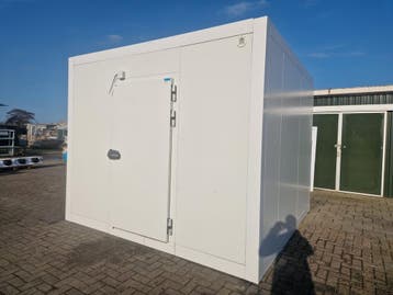 Vriescel 328 x 328 x 268 cm, Nieuw in verpakking, Koelen en Vriezen