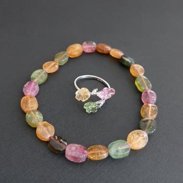 Set met multikleurige toermalijn. Ring van 925 zilver.