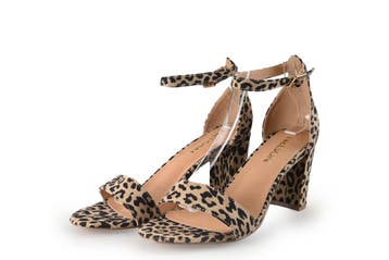 Nelson Pumps in maat 39 Panter, Kleding | Dames, Pumps, Overige kleuren, Verzenden, Zo goed als nieuw