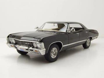 MCG 1:18 - Modelauto - Chevrolet Impala (1967), Nieuw