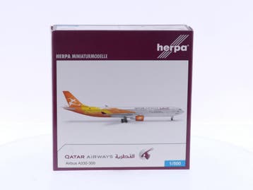 Schaal 1:500 Herpa 507523 Qatar Airways - Airbus A330-300..., Ophalen of Verzenden, Gebruikt