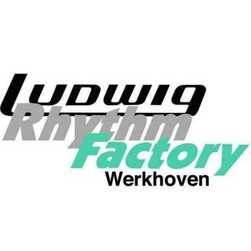 Drumles bij Ludwig Rhythm Factory., Privéles, Slaginstrumenten