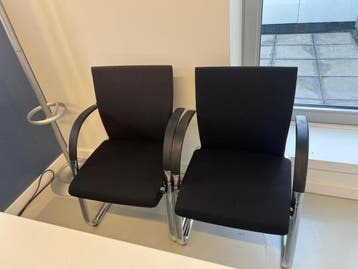Online veiling: Ahrend, vergaderstoelen (4 stuks), Huis en Inrichting, Stoelen, Nieuw