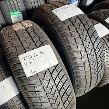2 x Vredestein Wintrac Pro 225-60-18 Winterbanden 8mm, Auto-onderdelen, Banden en Velgen, 18 inch, Gebruikt, Band(en), Personenwagen