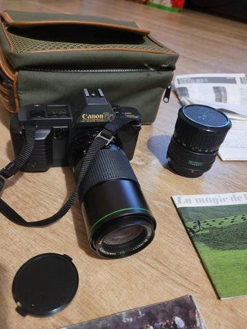 Canon T70 + FD 35-70mm + Hanimex MC 70-140mm | Analoge, Audio, Tv en Foto, Fotocamera's Analoog, Nieuw