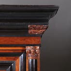 Reusachtige Hollandse kolomkast ca 1700 unieke kwaliteit met, Ophalen of Verzenden