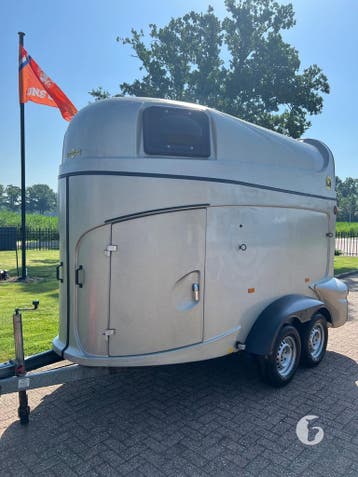 Prachtige en oerdegelijke Humbaur 2-paards uit 2012!, Ophalen, Zo goed als nieuw, Polyester, 2-paards trailer