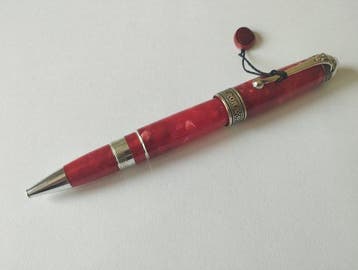 Aurora - 85th Anniversary 365/999 Limited Edition Red Marble, Nieuw