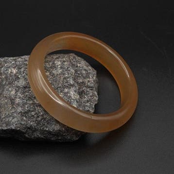 Natuurlijke Chinese gele nephrietarmband - gepolijst met een
