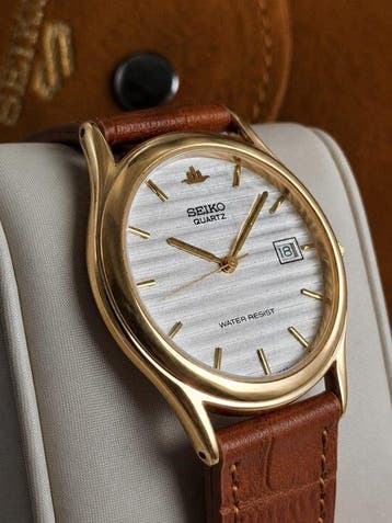 Seiko Quartz – Credor Emblem – Rare Horizontal Textured
