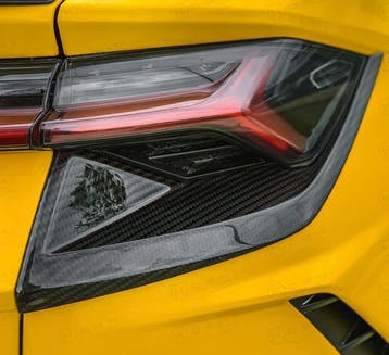Lamborghini Urus koolstofvezel inzetstuk voor achterlicht, Auto diversen, Verzenden