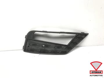 Seat Leon 5F Voorbumper Rooster Mistlamp Rechts 5F0853666G, Auto-onderdelen, Ophalen, Gebruikt, Bumper, Seat