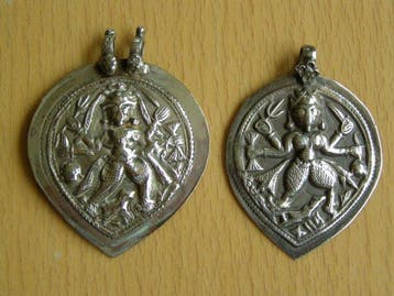 Rajasthan DURGA amuletten - Zilver - India - Begin 20e eeuw, Antiek en Kunst