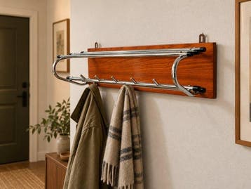 Stijlvolle vintage wandkapstok – hout en chroom – met