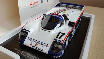 Spark 1:18 - Modelauto - Porsche 962 C Le Mans 1987 18LM87, Nieuw