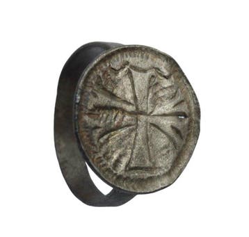Middeleeuwen, kruisvaardersperiode Zilver Ring gegraveerd