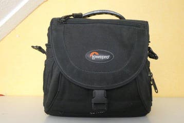 Lowepro Nova-1 AW Cameratas, Nieuw