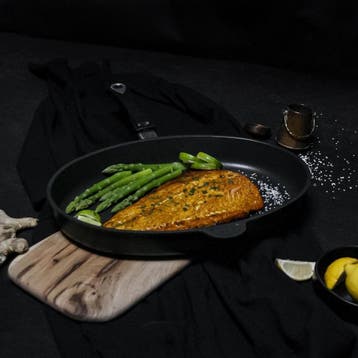 AMT Gastroguss Vispan – Inductiegeschikt – Krasbestendig, Ophalen of Verzenden, Nieuw, Aluminium