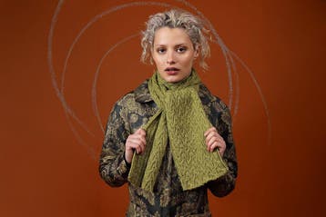 Breipatroon Sjaal Virginia met kabels van Baby Alpaca - La, Hobby en Vrije tijd, Ophalen of Verzenden, Nieuw
