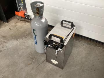 Lindr Kontakt 40 tapinstallatie 2 tapkranen, Nieuw