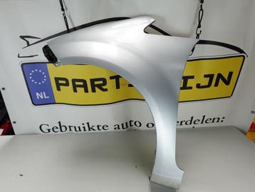 Gebruikte spatbord KIA Sorento 2015-2020 – M.250904, Auto-onderdelen, Ophalen of Verzenden, Nieuw