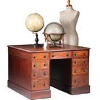 Zeer klein semipartner desk - Bibliotheektafel of centertabl, Ophalen of Verzenden