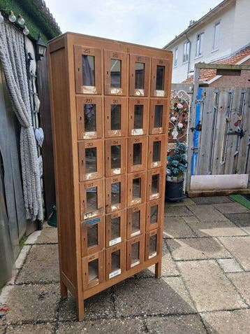 Kast (24) - Eik - Vintage Dutch Oak Glass Door Locker