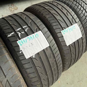 2 x Semperit 255-35-19 Zomerbanden 5mm, 19 inch, Gebruikt, 255 mm, Ophalen of Verzenden