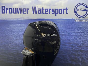 Tohatsu 140 pk Buitenboordmotor, Viertaktmotor, Ophalen of Verzenden, Zo goed als nieuw, 30 pk of meer