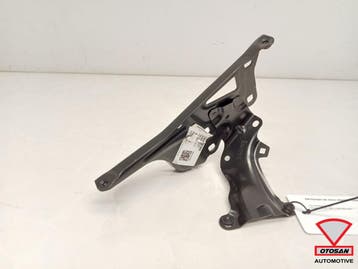 VW Passat B9 2023+ Zijscherm houder 3J0821227 LINKS VOOR, Auto-onderdelen, Ophalen, Nieuw, Voor, Volkswagen